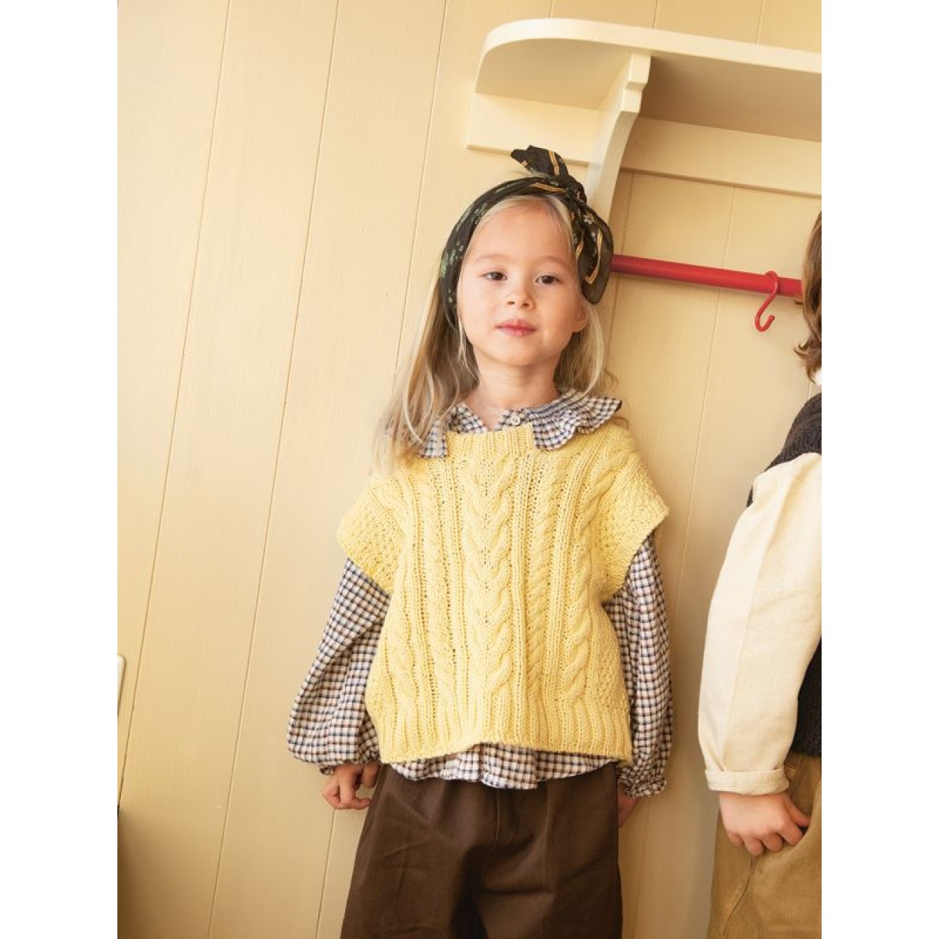 Sandnes Garn pattern booklet 2501 Mykt til barn colour Variant (191-9042501-000004)