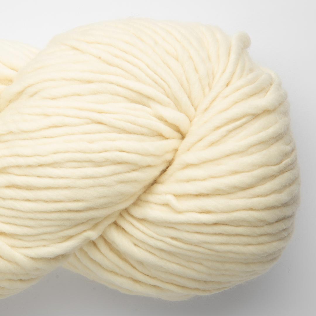 Amano Yana FINE Highland Wool 200g yarn