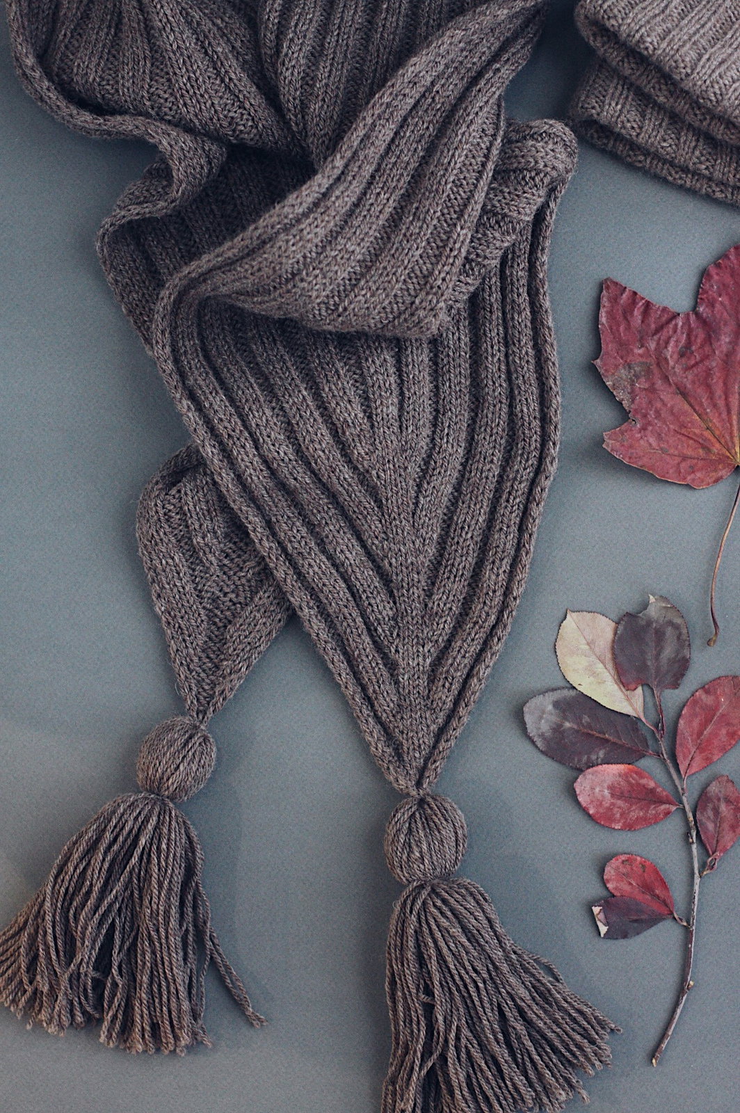 Écharpe à glands – modèle de tricot, photo 9