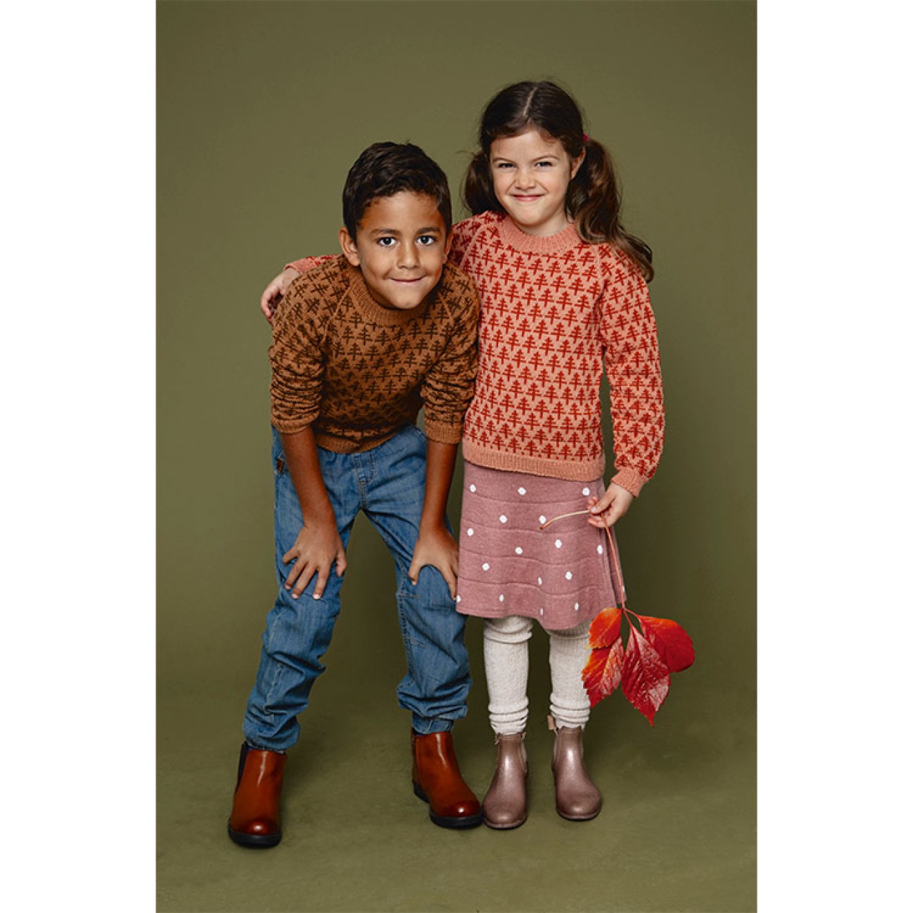 Sandnes Garn pattern booklet Cecilie Skog 3-1 TREES sweater kids colour 01992 natural