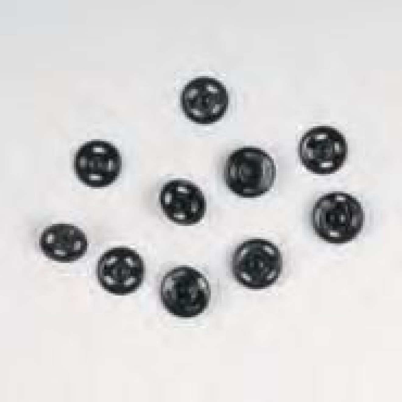 black / 32 piece