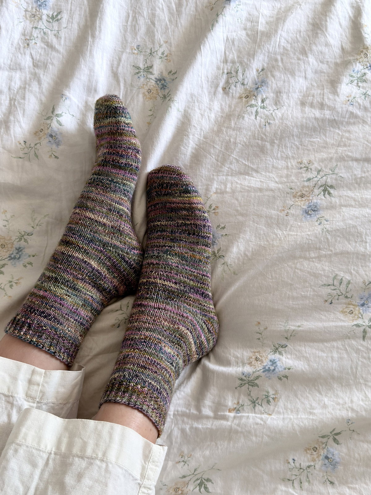 Chaussettes Minalima – modèle de tricot (PDF, anglais)