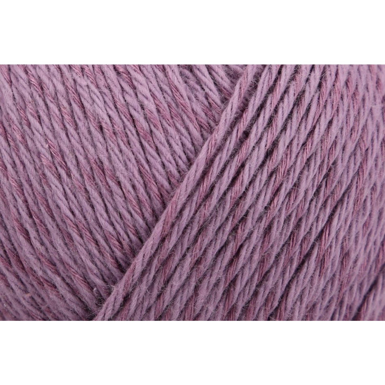 Anchor Cotton Linen colour 00021 damson