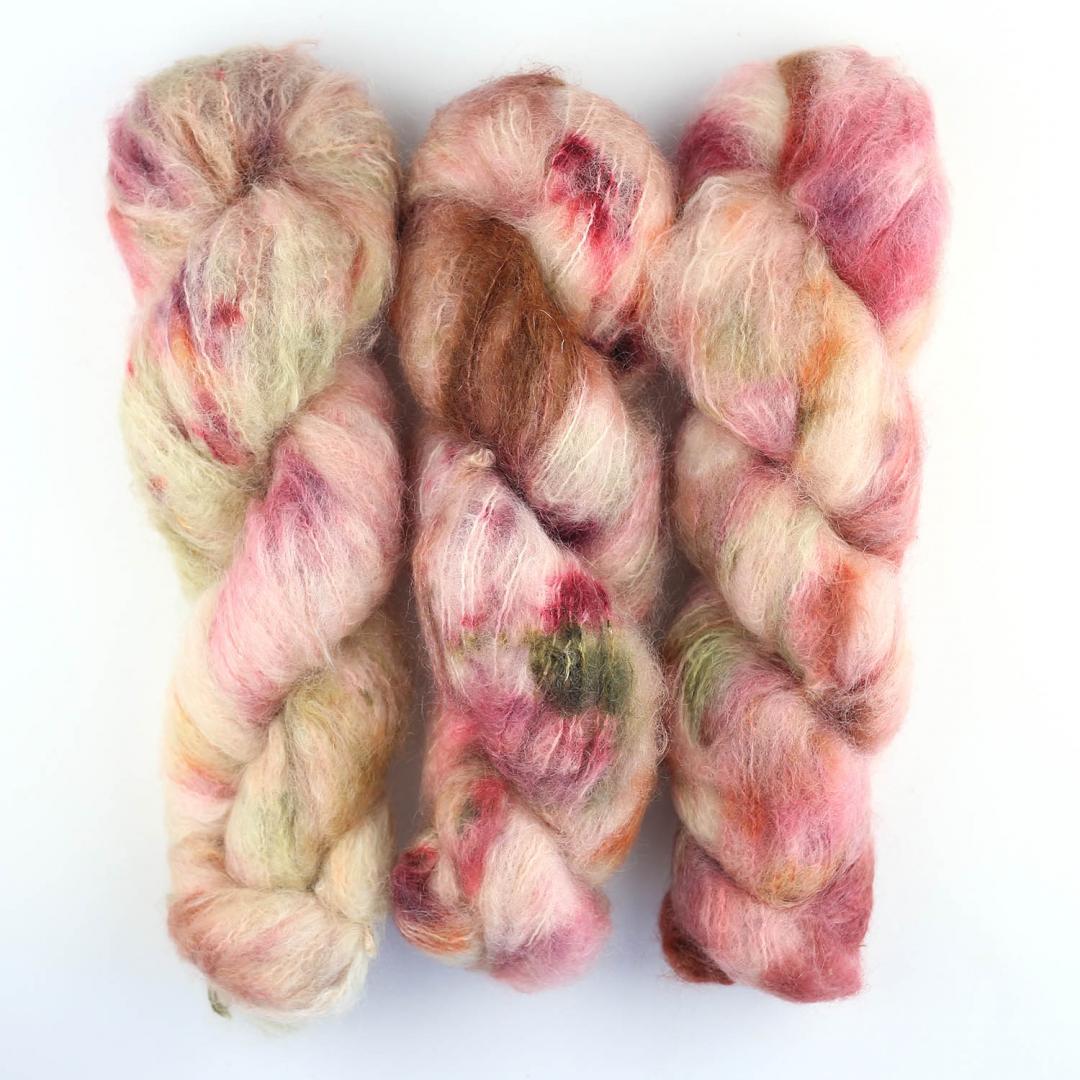 Cowgirl Blues Fluffy Mohair Farbverlauf handgefärbt yarn