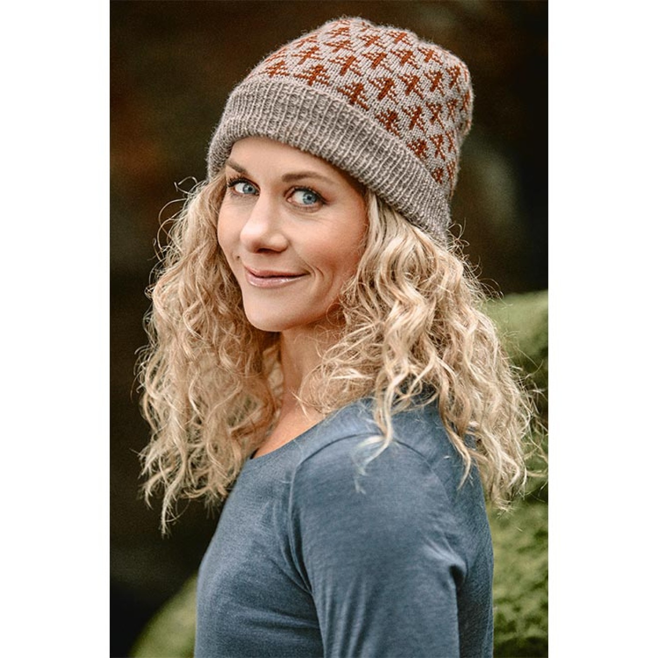 Sandnes Garn pattern booklet Cecilie Skog 2-3 TREES hat&mittens woman colour 01992 natural