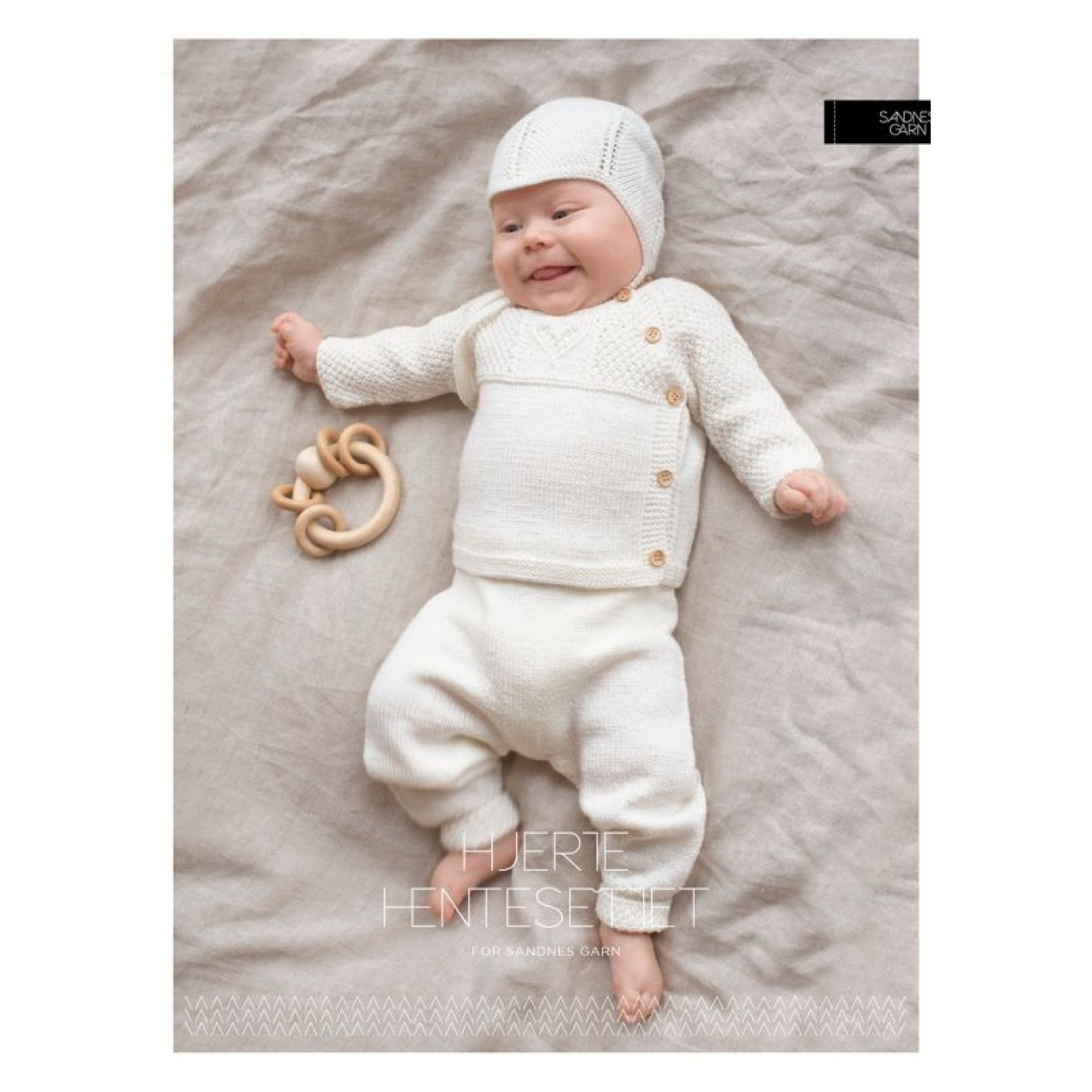 Sandnes Garn pattern booklet Kongle by Sigrun Heart Baby Set Farbe 01992 natural
