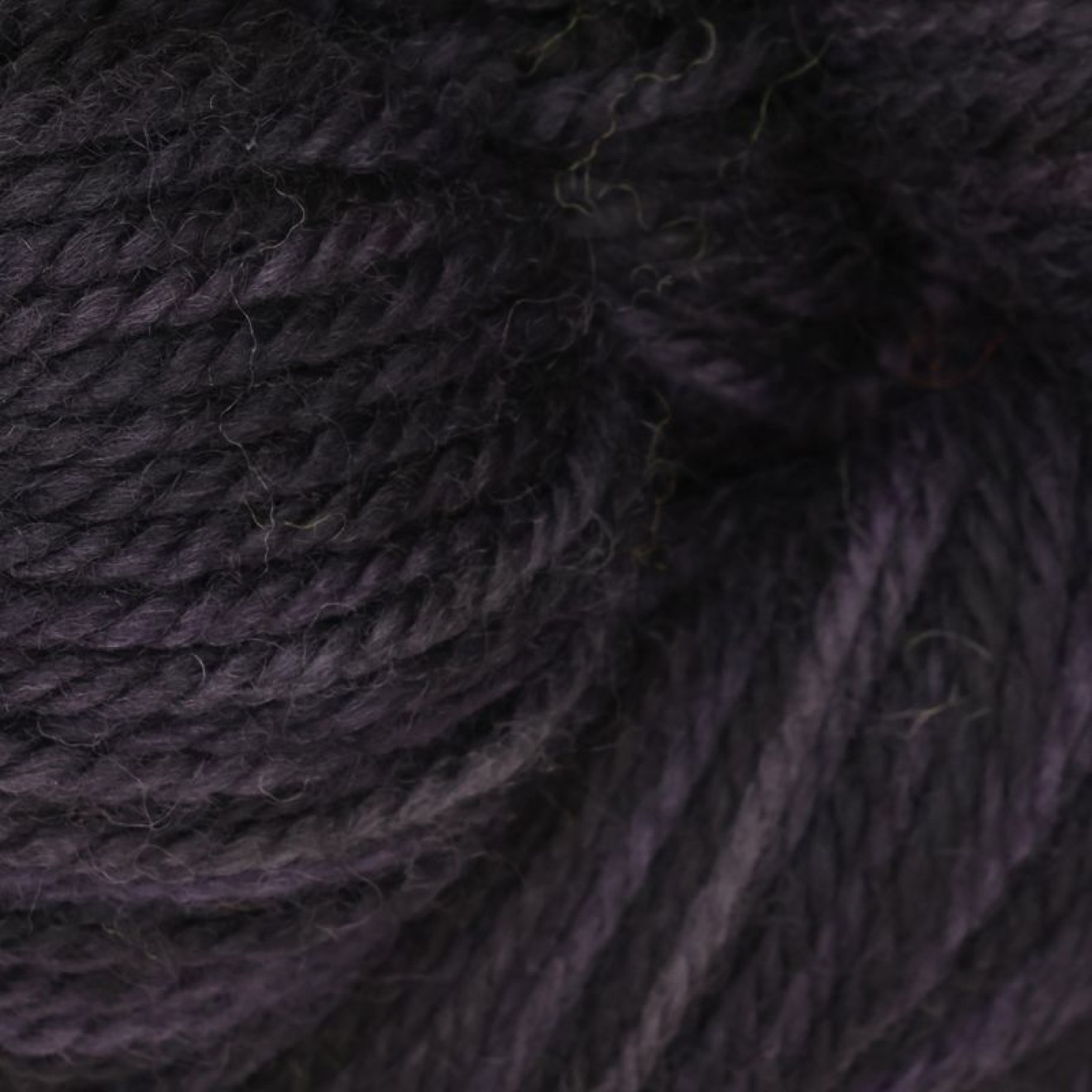 The Oxford Company Violet Jane Kammgarn color colour col. Blackberry