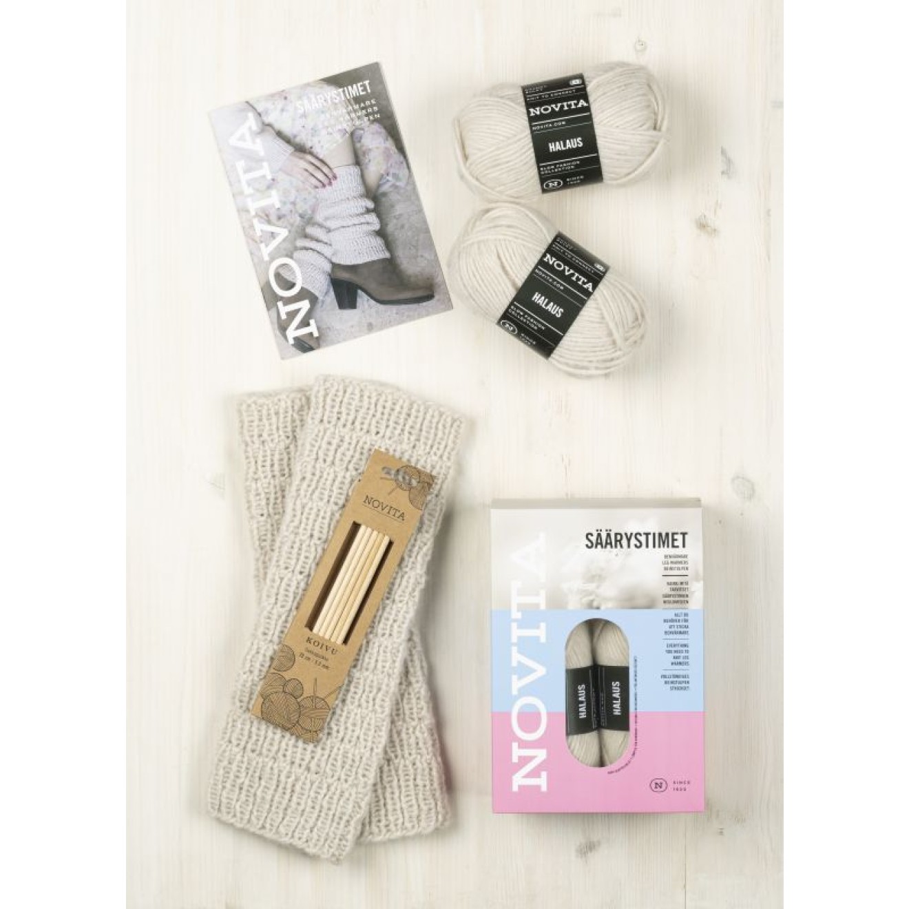 Novita Halaus Strickbox Stulpen col. 0131 Luft
