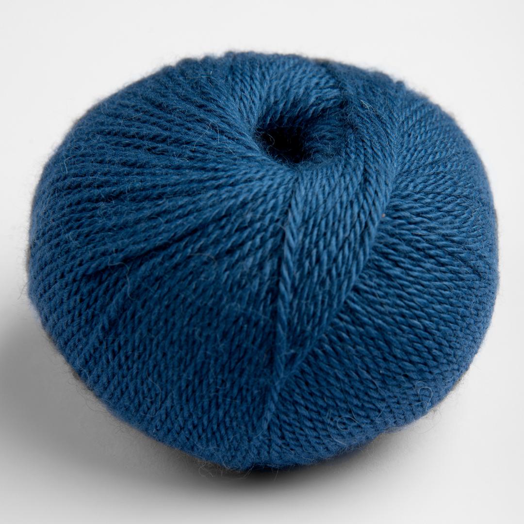 Amano Apu Imperial Alpaka 25g yarn