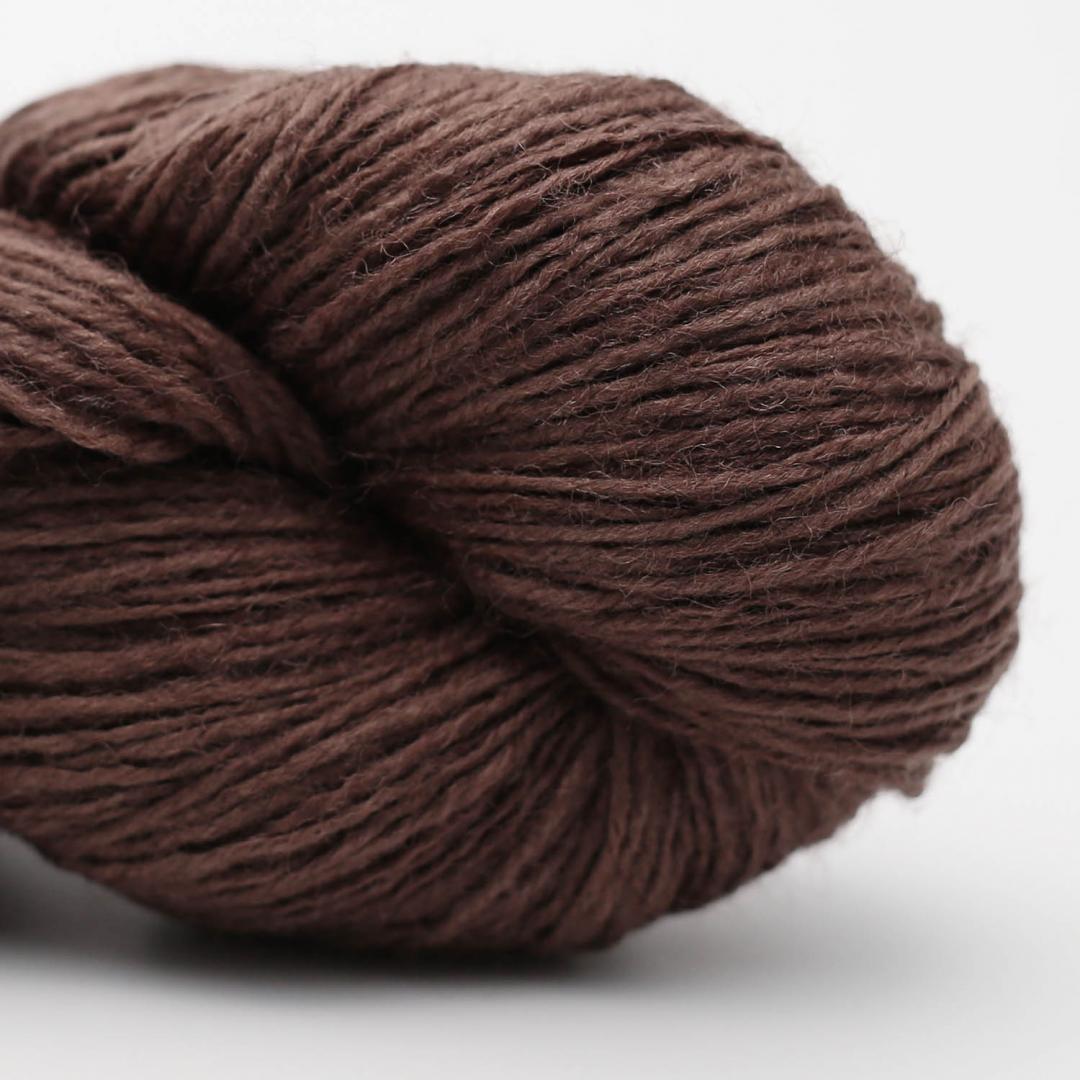 Hey Mama Wolf Ylva pflanzengefärbt 100g yarn