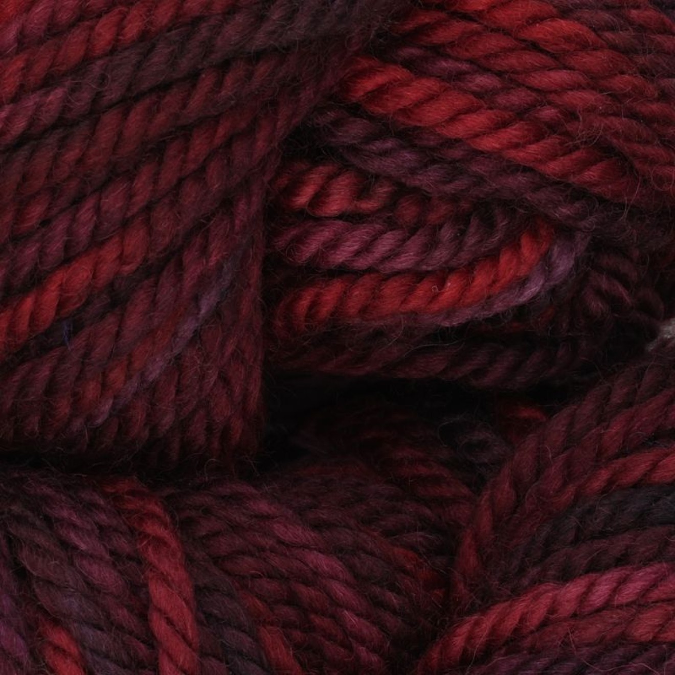 The Oxford Company Violet Jane Teppichgarn color colour col. Ripe Berries