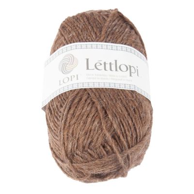 Seasonal yarn selection at Hollywool
