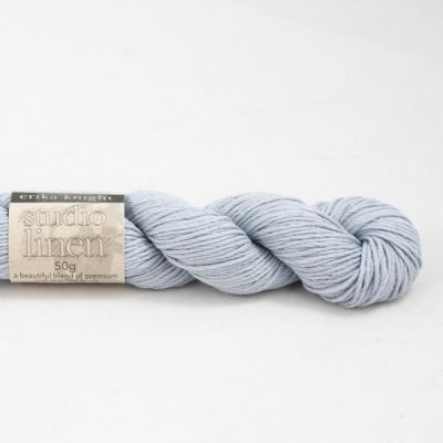 Seasonal yarn selection at Hollywool