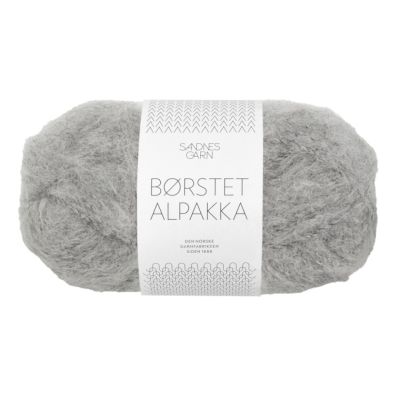 Seasonal yarn selection at Hollywool