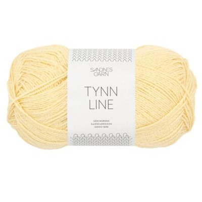 Seasonal yarn selection at Hollywool