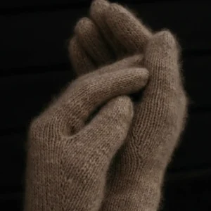 Alternative view of Kit Gloves Bonjour