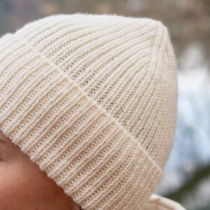 Pattern Jeannie Beanie, knitting, knitting yarn, knitting pattern, knitting kit, yarn alternatives, yarn substitution, pattern download