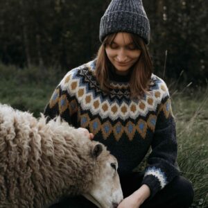 lopapeysa crystal knitting pattern - Pattern Lopapeysa Crystal - seamless, in the round