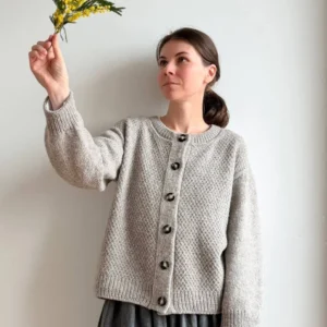 Cardigan Meadow Kit - Neckline finish